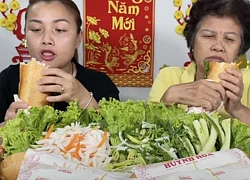 Quynh Tran JP and her biological mother challenged to eat 6 loaves of Huynh Hoa bread: The most &quot;chilling&quot; vlog of her career is here!