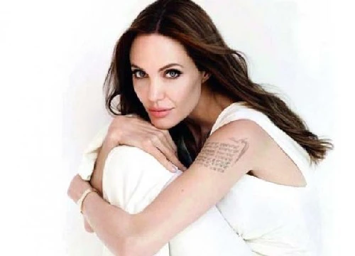 Angelina Jolie - nếm đủ thăng trầm đắng cay ngọt bùi của cuộc đời