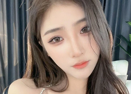 Áp lực cạnh tranh lớn, không được donate khủng như mong đợi, nữ streamer xinh đẹp bất ngờ thông báo "đá đổ", huỷ hợp đồng