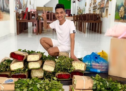 Mạc Văn Khoa cầu hôn vợ: Không tòa nhà cao nhưng lại "có tâm" nhất