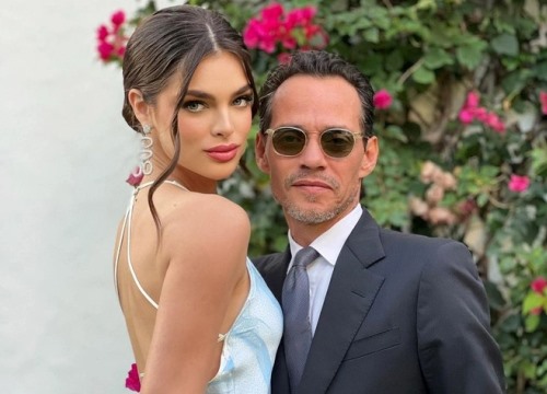Marc Anthony và bạn gái á hậu dự lễ cưới Brooklyn Beckham