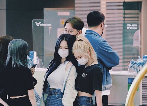 NingNing (aespa) khoe tóc vàng rực trước thềm Coachella, netizen kiểu: "Chờ xem có đánh bật Rosé (BLACKPINK) 3 năm trước không?"