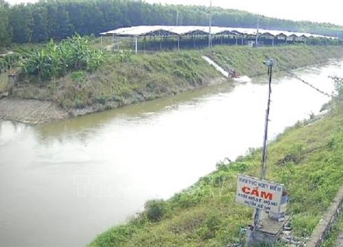 Bình Dương: Tìm thấy thi thể hai người tử vong dưới kênh nước