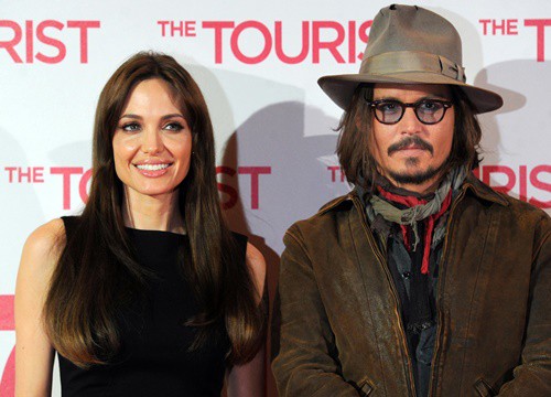 Angelina Jolie từng cảnh báo Johnny Depp về con người thật của Amber Heard