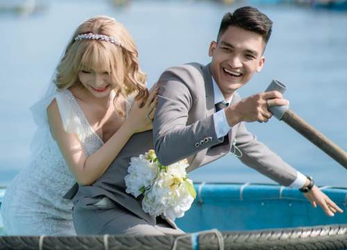 Xem liền tay bộ ảnh cưới độc lạ của vợ chồng Mạc Văn Khoa
