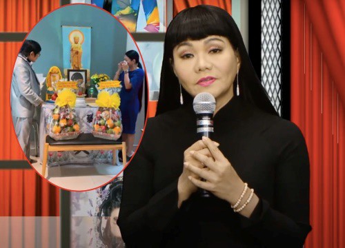 Chí Tâm, Ngọc Huyền nghẹn ngào khi đến thắp hương cho cố nghệ sĩ Thanh Kim Huệ