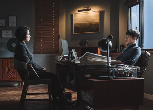 Bản Tin Chết (The Anchor) - Hai ảnh hậu tài năng của điện ảnh Hàn tái xuất