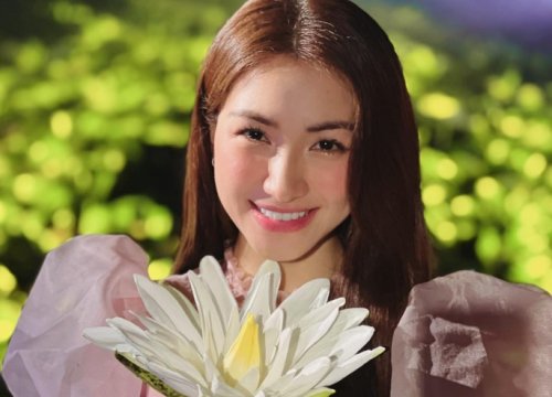 Hòa Minzy bật khóc ngay trên sân khấu, lý do đằng khiến cư dân mạng không ngừng bàn tán xôn xao