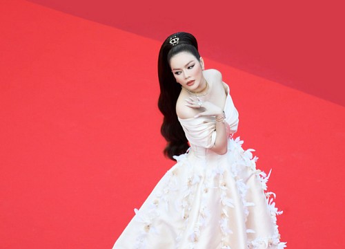 Lý Nhã Kỳ mặc gì tại LHP Cannes: Toàn xiêm y lộng lẫy giá 'trên trời', trang sức kim cương tiền tỷ