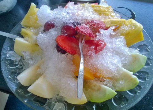 Phố ăn vặt tại Sài Gòn