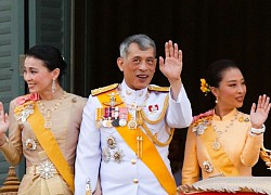 Thailand&#39;s king and harem full of storms: 5 women, 4 times deposed