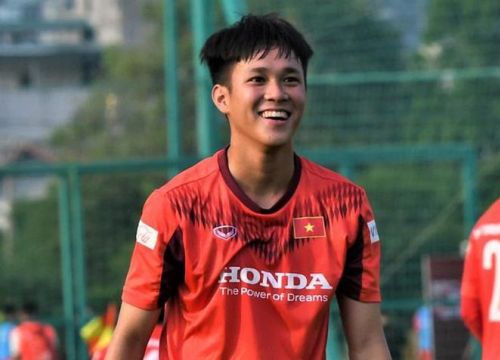 Tiền đạo đội CAND lên tuyển U23 Việt Nam đá giải châu Á