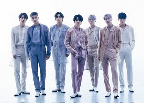 Album mới của BTS đạt hơn 220 triệu lượt stream tuần đầu tiên