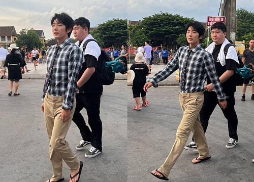Sao Hàn khi sang Việt Nam: Phái nữ thì váy vóc điệu đà như bình thường, sao nam lại "nhập gia tùy tục" nhanh bất ngờ