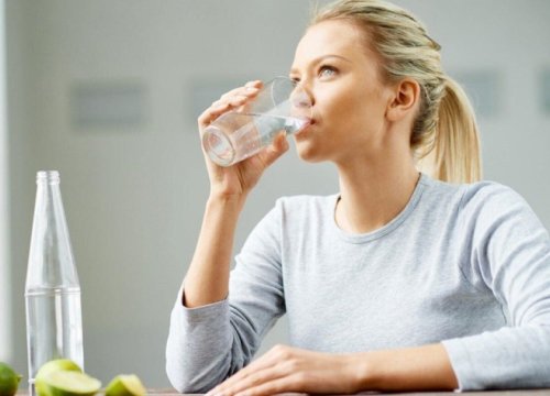 Vì sao 4 cách giảm cân nhiều người áp dụng này lại bị bác sĩ phản đối kịch liệt?
