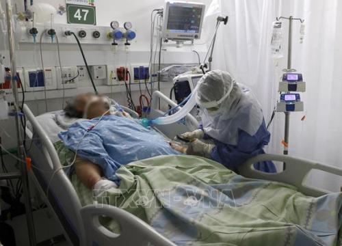 Israel: Tỷ lệ bệnh nhân COVID-19 chuyển nặng tăng tới 95%