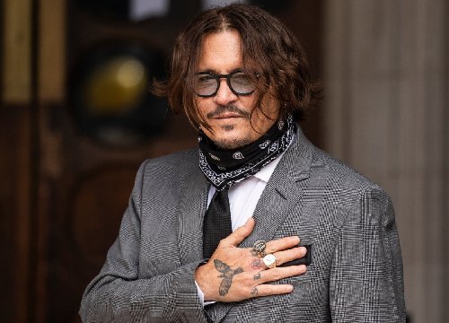 Johnny Depp tiếp tục báo tin vui đến người hâm mộ mặc kệ Amber Heard đang toan tính nhiều chuyện