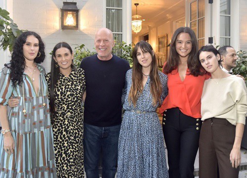 Bruce Willis cố cứu vớt sự nghiệp điện ảnh