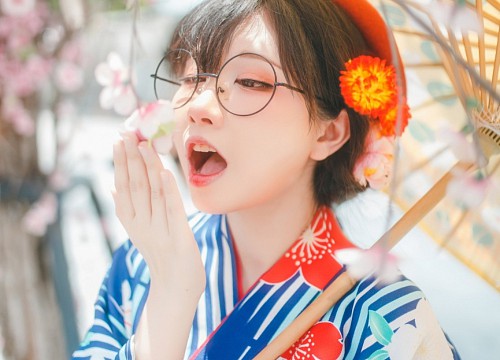 Hot girl Thái Lan cosplay nữ xạ thủ xinh đẹp tại PUBG Nations Cup 2022