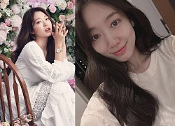 Park Shin Hye để lộ nhan sắc mẹ bỉm sau 1 tháng sinh con