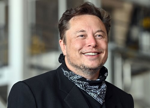 Tỷ phú Elon Musk bán hết bất động sản, thuê căn hộ vỏn vẹn 30m2 để chinh phục sao Hỏa