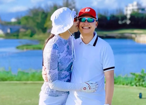 Sao Việt 19/8: MC Mai Ngọc 'tình bể bình' với ông xã trên sân golf