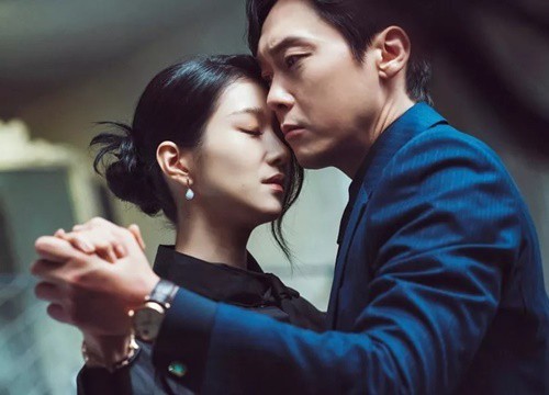 "Người tình màn ảnh" của Seo Ye Ji nói gì về cảnh nóng trong phim "Eve"?