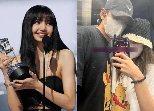 V và Jennie lộ thêm hình kề vai sát má, Lisa bị fan BTS tấn công, BLACKPINK biểu diễn bùng nổ ở VMAs