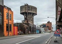 Charleroi - The ugliest city in the world and the strange thing inside