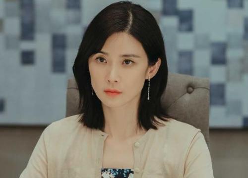 Đến nhà nhân tình của chồng, cô ta đưa một thứ khiến tôi vội bỏ về
