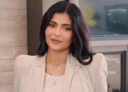 Kylie Jenner bị chỉ trích