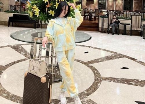 Quang Hải công khai sánh đôi cùng bạn gái mới trước ngày sang Pháp