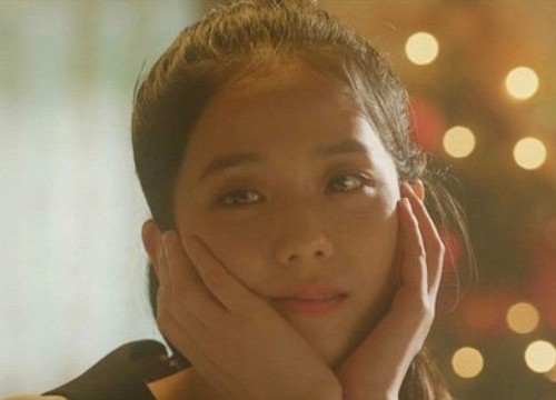 Jisoo (Black Pink) giành cúp Nữ chính xuất sắc nhất trong lần đầu lấn sân diễn xuất