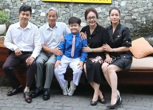 Nhật Kim Anh "tay trong tay" thân thiết với mẹ chồng cũ sau loạt ồn ào giành quyền nuôi con