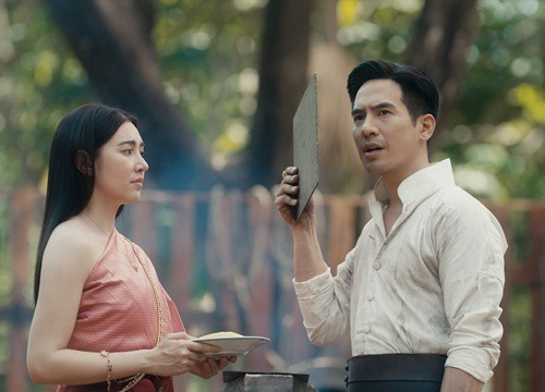 Ngược dòng thời gian để yêu anh - Phim Thái lập kỷ lục thu 65 tỉ ở phòng vé Việt