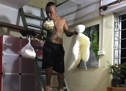 Ông chú xăm trổ giúp BN Tây: Là TikToker từng gây sốt nhờ ru con