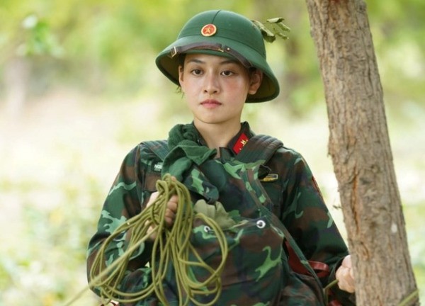 Diễn viên Thùy Anh bầm dập khi tham gia chương trình Sao Nhập Ngũ