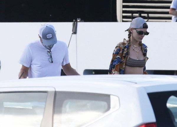 Leonardo DiCaprio đón năm mới cùng người đẹp 23 tuổi