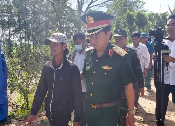 Vụ bé trai rơi xuống trụ bê tông: Sẽ triển khai xây dựng nhà để gia đình sớm có nơi ở ổn định