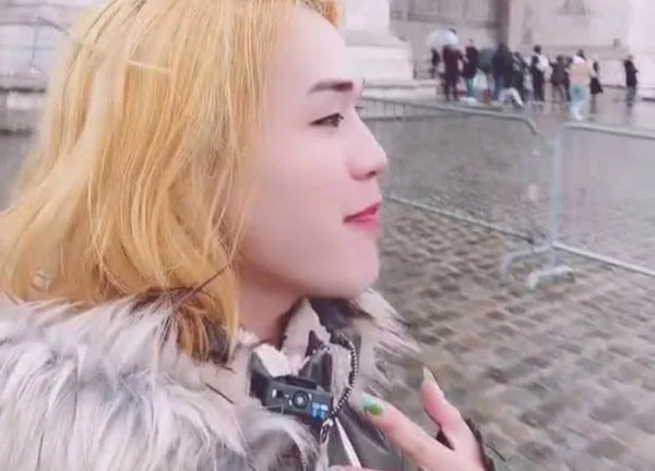 Bà chủ tiệm gỏi đu đủ lần đầu sang trời Tây: Quay vlog mọi lúc mọi nơi
