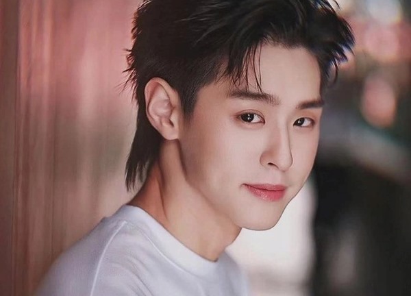 "Nam thần boylove" gia thế khủng Billkin bị tố bạo lực, phân biệt đối xử bạn học đồng tính