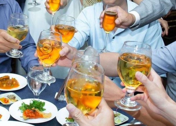 Tết nhất mà!