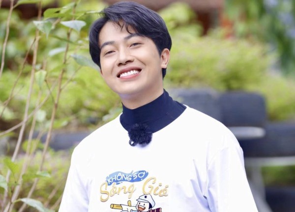 Cris Phan hé lộ điều sợ hãi tại 2 Ngày 1 Đêm và phản ứng của vợ trước các tiểu phẩm "chị em"