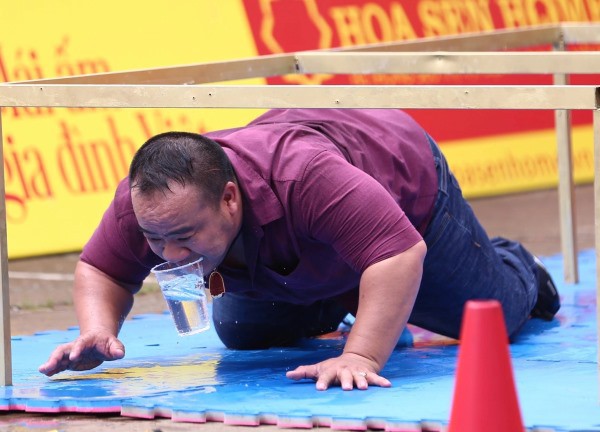 Diễn viên Hiếu Hiền gặp chấn thương trong show thực tế