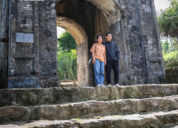 Khám phá 'cổng trời' gần 200 tuổi trên đỉnh Đèo Ngang