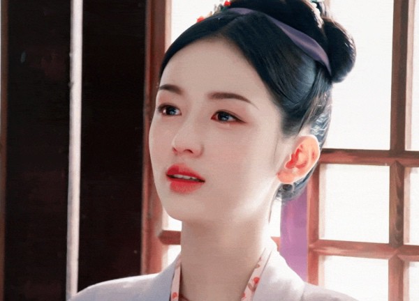 Mỹ nhân có cả sắc lẫn tài vẫn không thể hút fan, netizen cảm thán "chỉ như búp bê trong tủ kính"