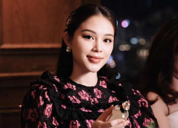 "Phu nhân hào môn" Linh Rin lộ dấu hiệu tăng cân nhẹ, khuôn mặt tròn trịa hơn sau thông tin mang thai con đầu lòng