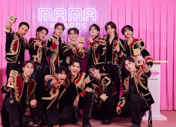 NewJeans, Seventeen ẵm trọn các giải Daesang danh giá tại MAMA 2023