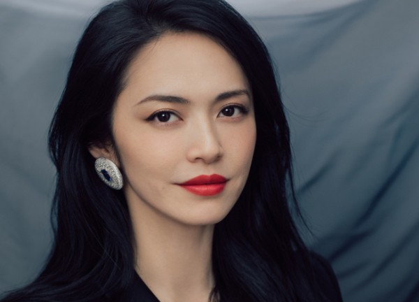 Sao nữ "cả đời bị chê xấu" ngày càng trẻ đẹp ở tuổi 44, vẫn đắt show dù bị tẩy chay vì 4 lần ngoại tình