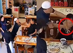 A male diner had a plate of noodles thrown in his face by the restaurant owner. Fans quickly "threw stones" but were "silenced" when they learned the truth.